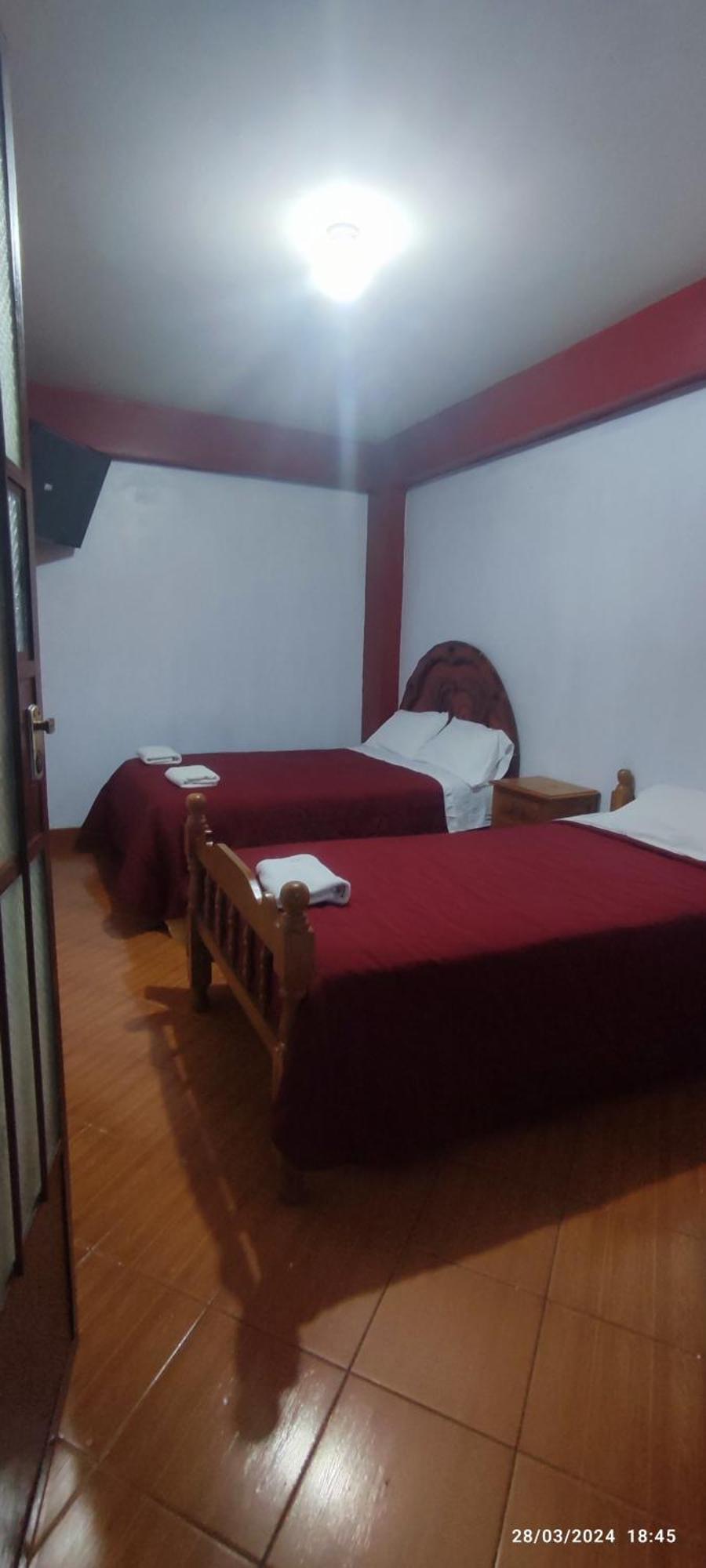 Lhotse Hostel B&B Huaraz  Ngoại thất bức ảnh
