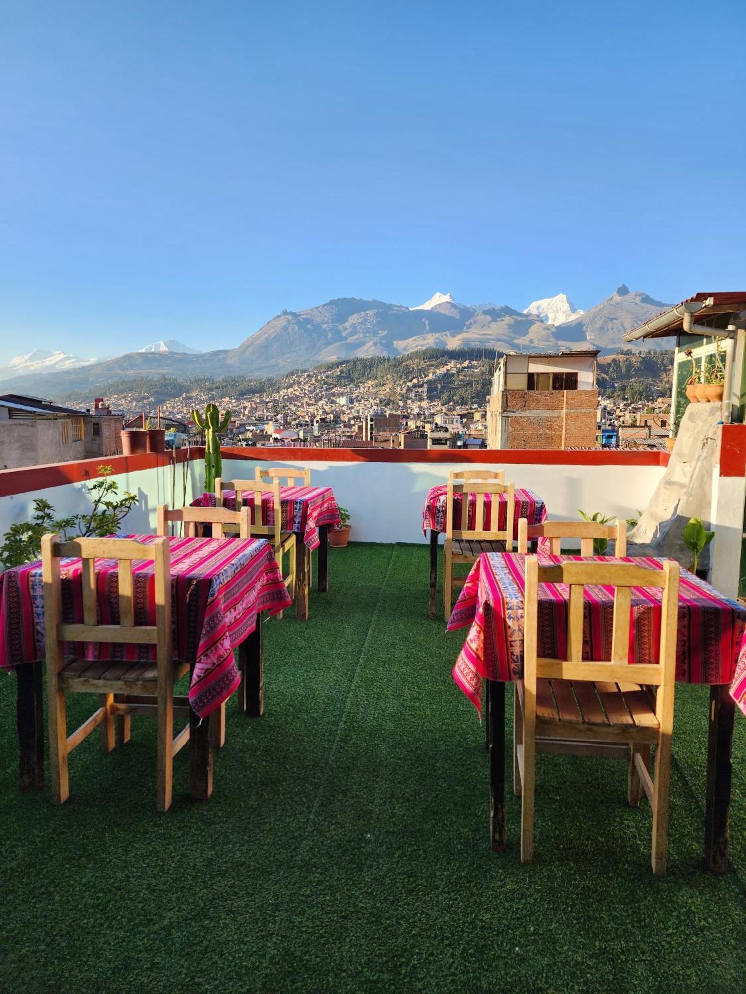 Lhotse Hostel B&B Huaraz  Ngoại thất bức ảnh