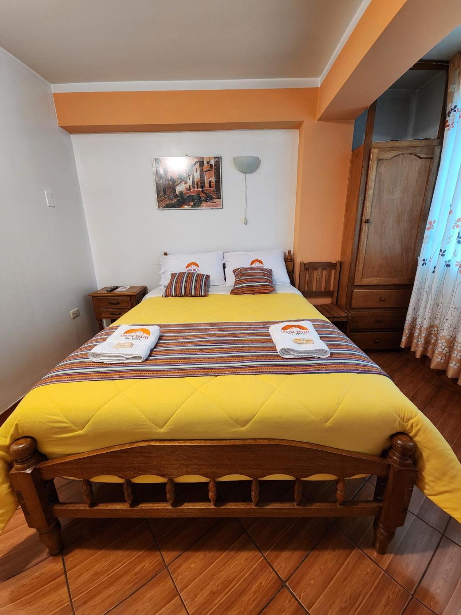 Lhotse Hostel B&B Huaraz  Ngoại thất bức ảnh