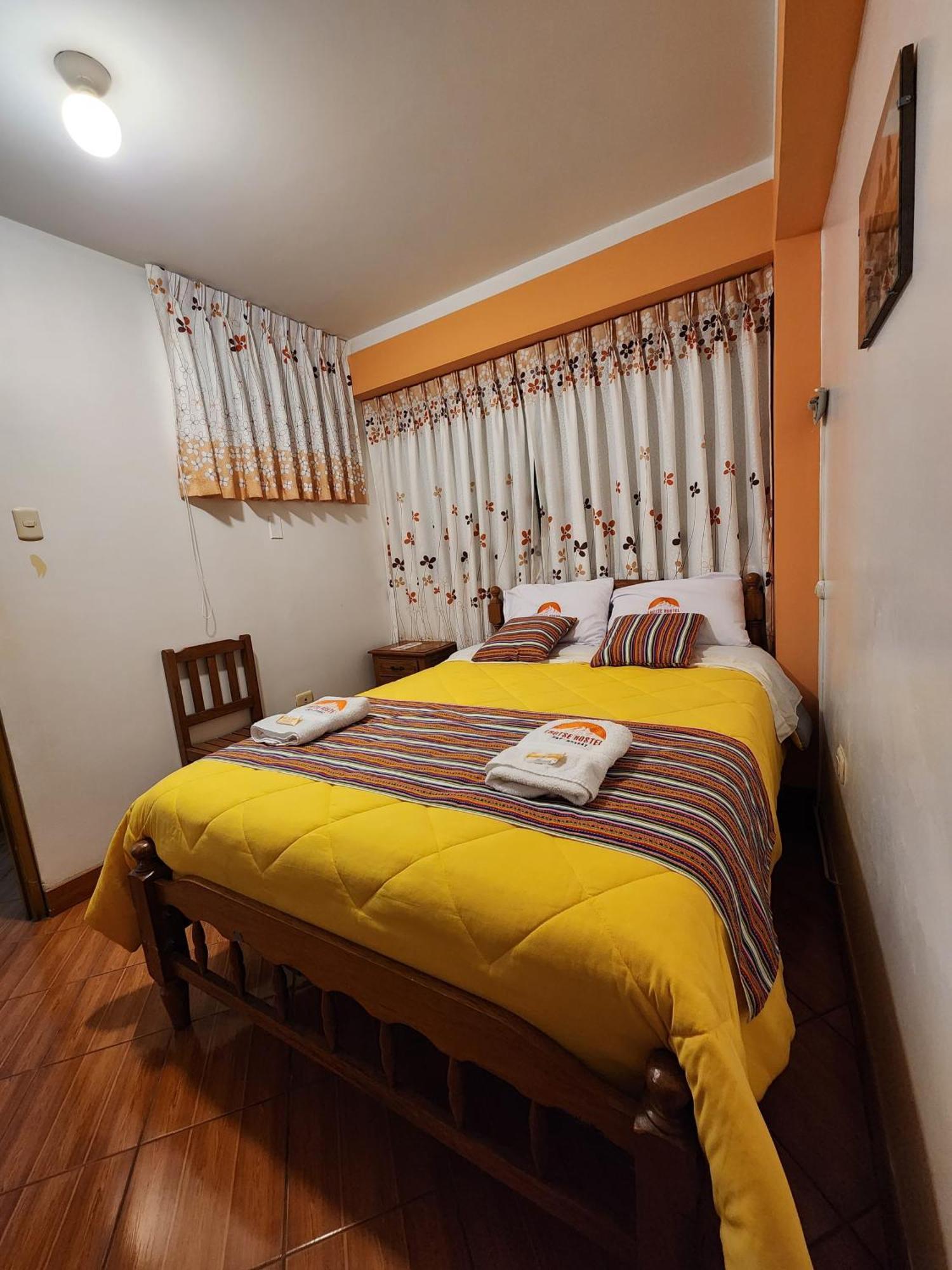 Lhotse Hostel B&B Huaraz  Ngoại thất bức ảnh